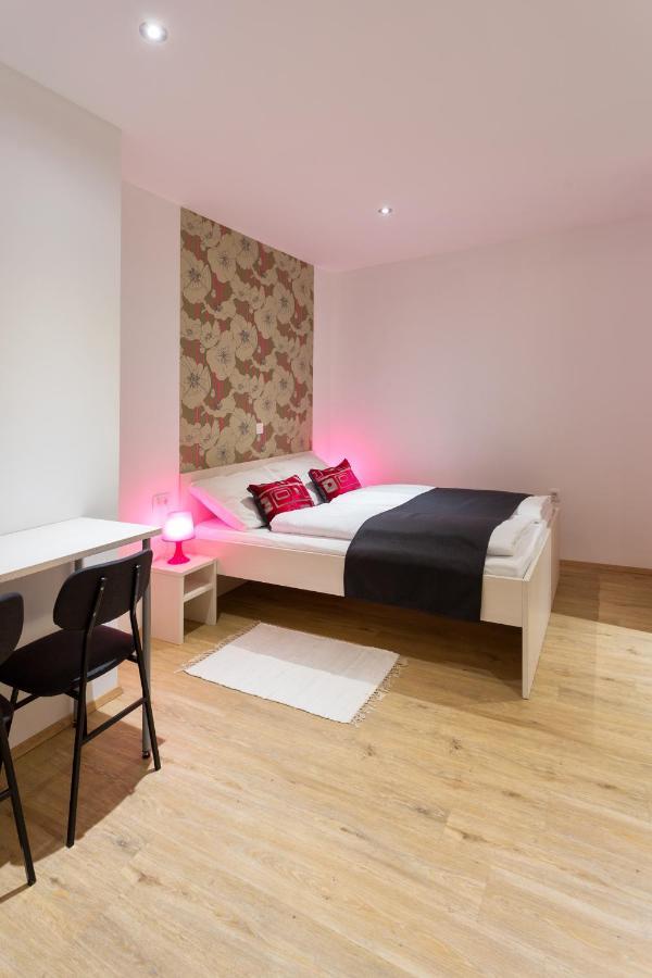 Apartments Shishka リュブリャナ エクステリア 写真