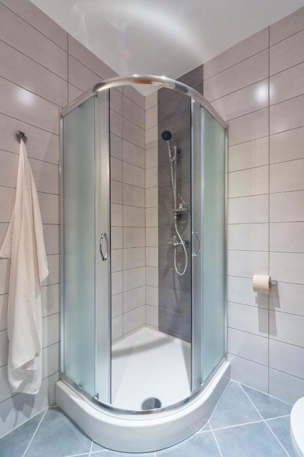 Apartments Shishka リュブリャナ エクステリア 写真